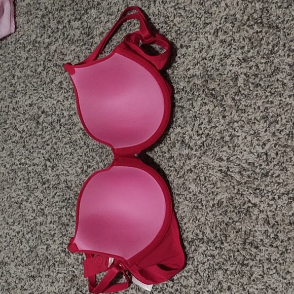 38B Pink Victoria Secret red bra - Picture 3 of 5